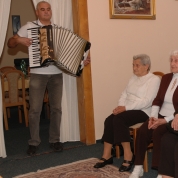 klikni pro více informací